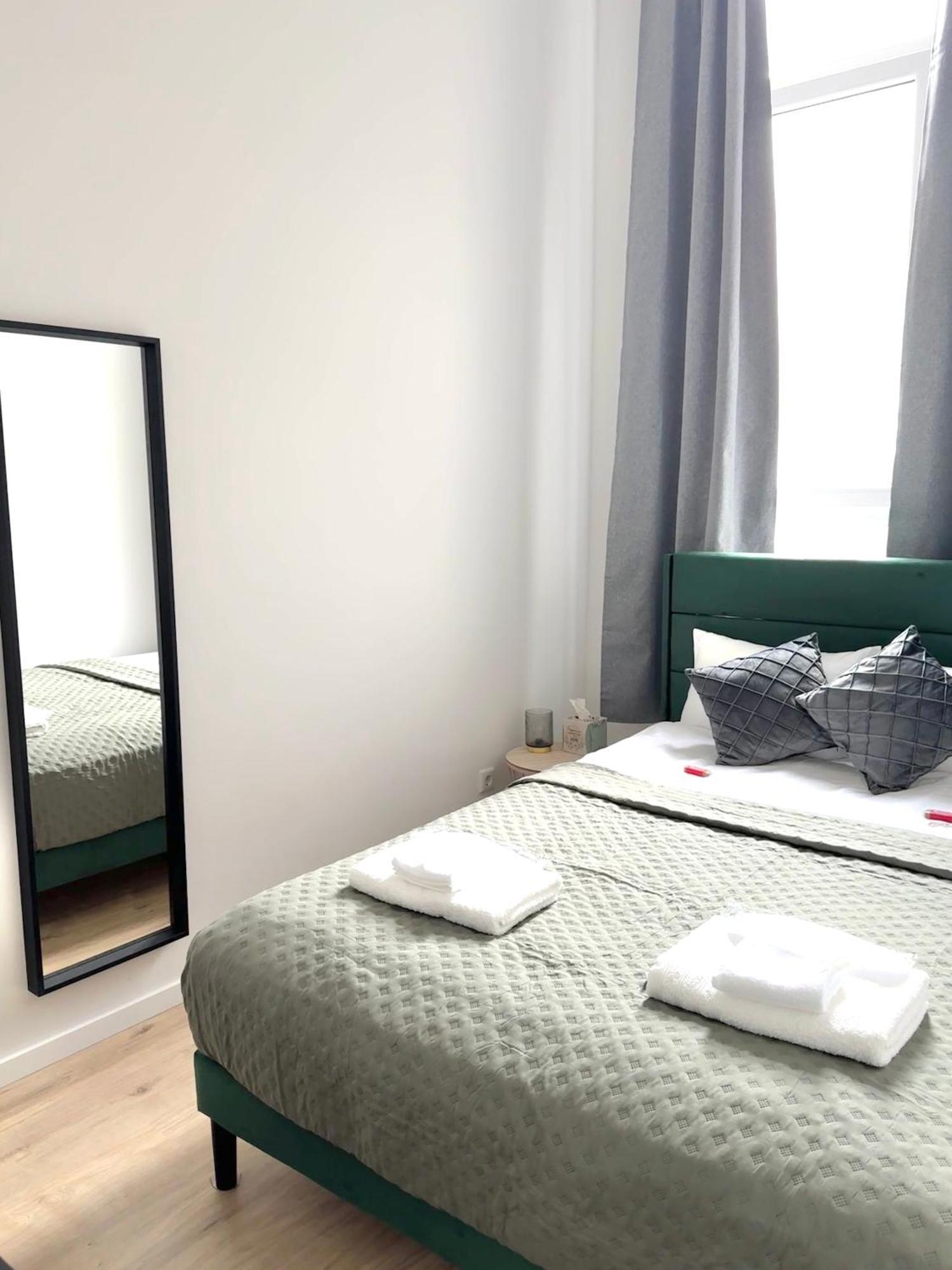 Heaven Homes - Privatzimmer Mit Bad Im Herzen Von Duesseldorf Ngoại thất bức ảnh