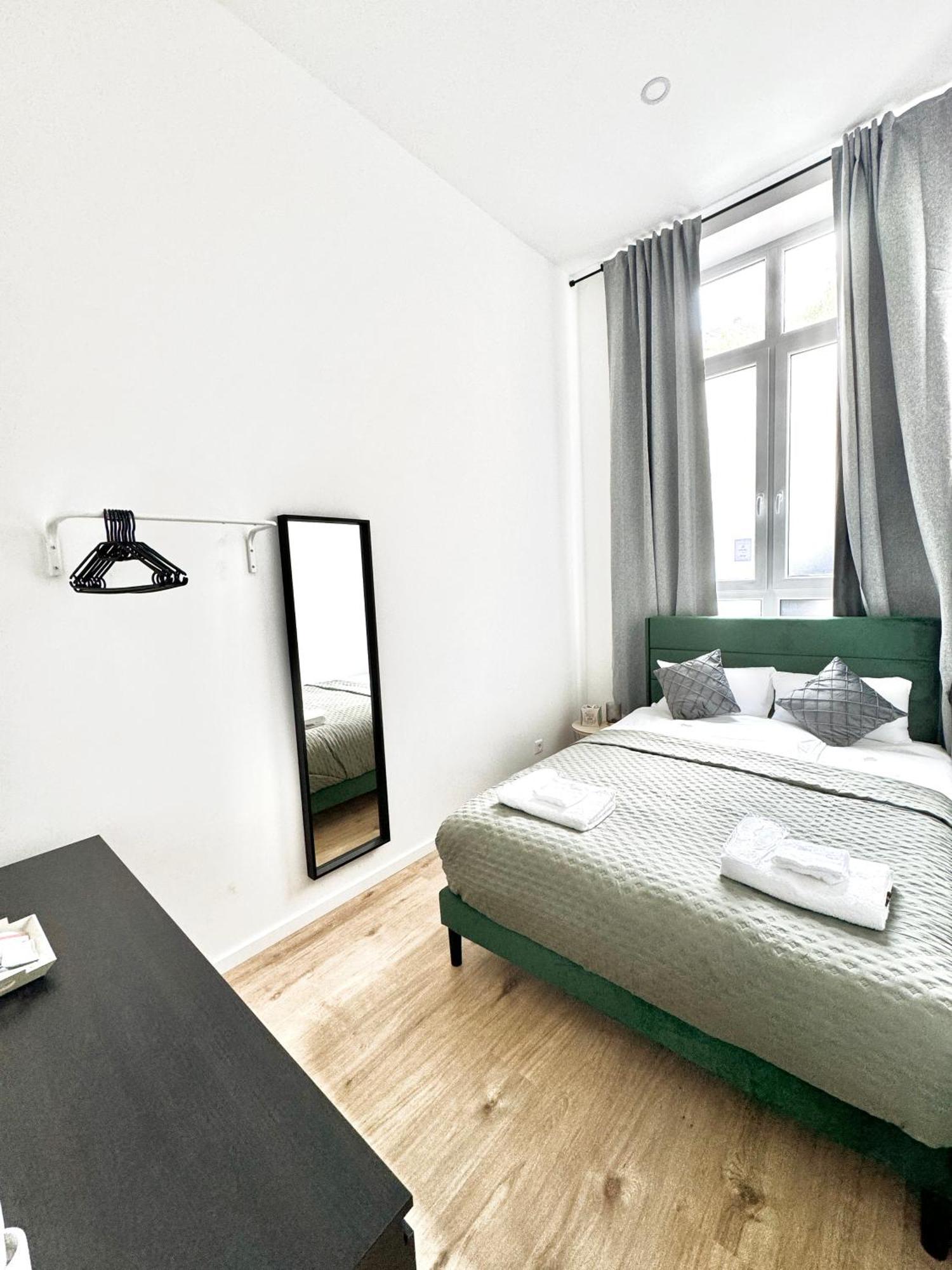 Heaven Homes - Privatzimmer Mit Bad Im Herzen Von Duesseldorf Ngoại thất bức ảnh